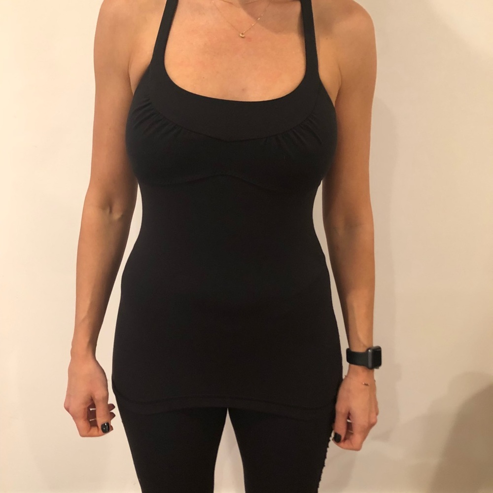 Lululemon 🍋🖤🍋 size 8